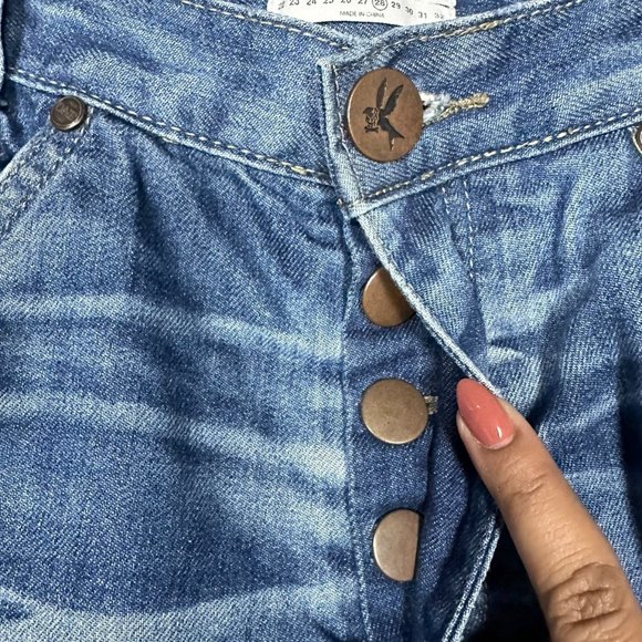 ONE x One Teaspoon | Hawks High Waisted Denim Shorts - Picture 7 of 9